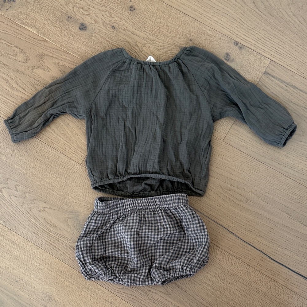 Quincy Mae | Charcoal Top and Checkered Bloomers Set